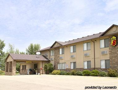 Super 8 By Wyndham Oelwein Hotel Exterior photo